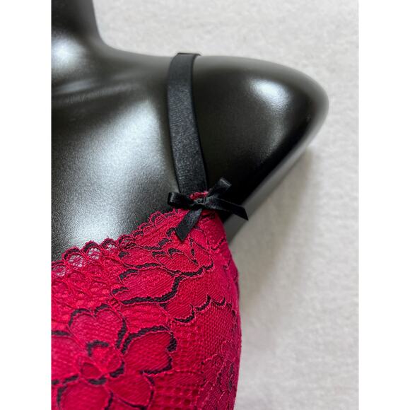Torrid Bra 38DD Red Black Lace Overlay Padded Underwire Adjustable Straps Bows - Picture 3 of 7